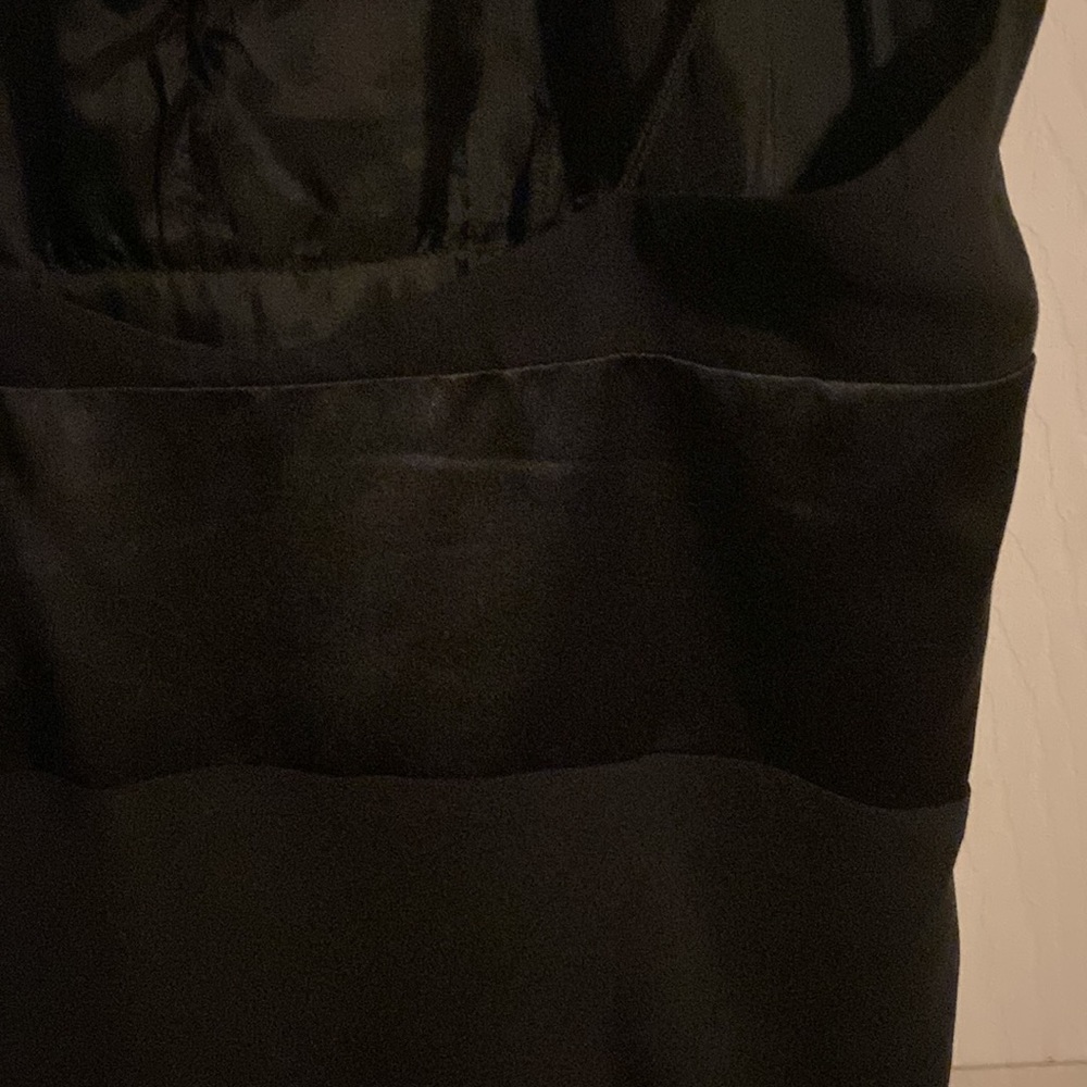 Maggy London Silk Over Satin Halter Dress Size 8 - Picture 8 of 10